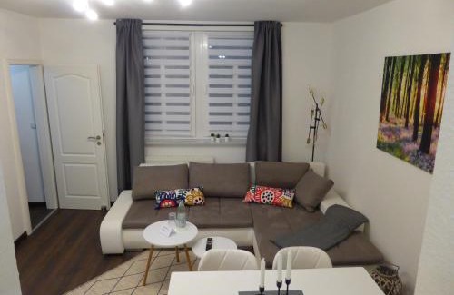 Jena Apartment | Ferienwohnung Goethe, 2 Schlafzimmer, Nähe Zentrum & Uni, ruhig, free Wifi, kostenloses Parken, Erdgeschoss