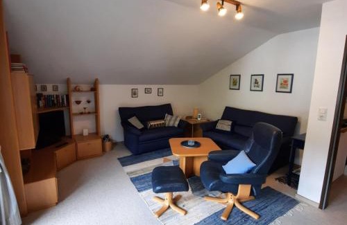 Burgberg Apartment | Ferienwohnung Hörnleblick