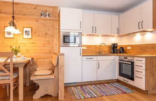 Bad Reichenhall House | Ferienwohnung Hochthron für 2 Personen mit Balkon und Bergblick mit 50qm