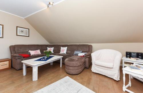 Esens Apartment | Ferienwohnung Haus Heimathafen
