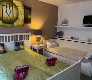 Ditzum Apartment | Ferienwohnung Haus Schwalbennest EG