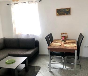Kranichfeld Apartment | Ferienwohnung Ilmradweg