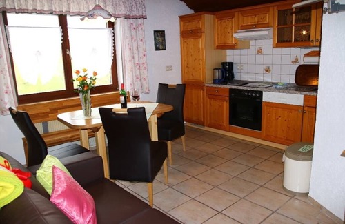 Nittenau Apartment | Ferienwohnung im bäuerlichen Flair mit herrlichem Ausblick
