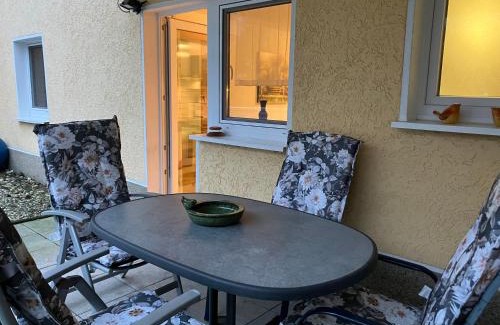 Herdecke Apartment | Ferienwohnung im Grünen EG mit Terrasse