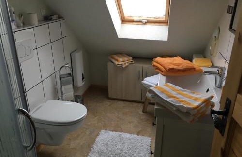 Usseln Apartment | Ferienwohnung im kleinen Landhaus