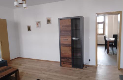 Plohn Apartment | Ferienwohnung im Rittergut Plohn 500 meter zum Freizeitpark