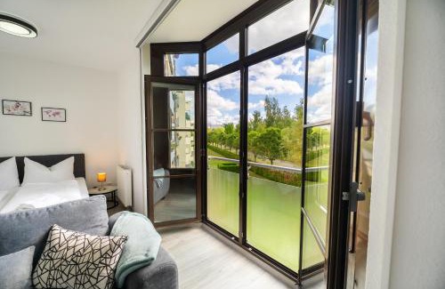 Gera Apartment | Ferienwohnung in Gera Lisa, Sehr ruhige Lage, Blick ins Grüne, Hochwertig renoviert, WLAN und Parkplatz GRATIS