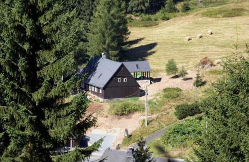 Klingenthal Apartment | Ferienwohnung in Klingenthal mit Terrasse, Grill und Garten