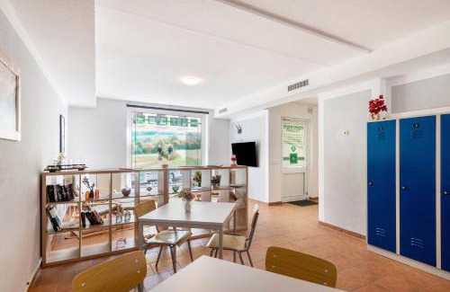 Malchin Apartment | Ferienwohnung in Mecklenburg