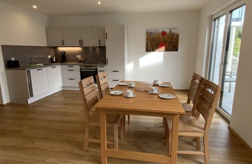 Ravensburg Apartment | Ferienwohnung in Ravensburg, Neubau, Ruhig, in der Natur, Barrierefrei, Terrasse