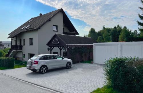 Baerenstein Apartment | Ferienwohnung in ruhiger Waldrandlage