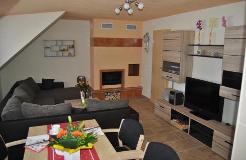 Schirgiswalde-Kirschau Apartment | Ferienwohnung Isabella