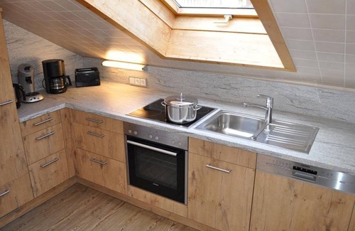 Bad Hindelang Apartment | Ferienwohnung Iseler - 80 qm - 2 Schlafzimmer - Gästehaus am Brunnen