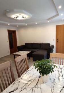 Alpirsbach Apartment | Ferienwohnung Istrefi