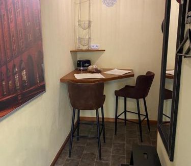 Naumburg Apartment | Ferienwohnung Könitz, Ricarda