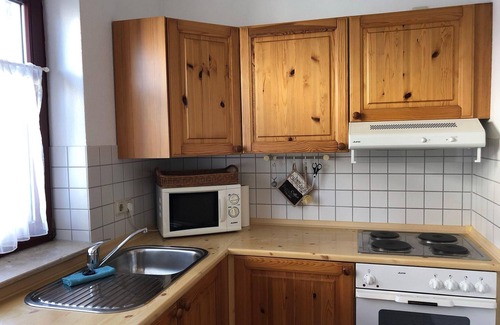 Gustow Apartment | Ferienwohnung "Klaus Störtebeker" mit Sonnenterrasse & Garten zwischen Strand, Wald und Wiese!