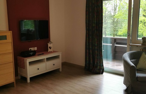 Uebersee Apartment | Ferienwohnung Kornfeld, 76 qm, mit Küche und Balkon