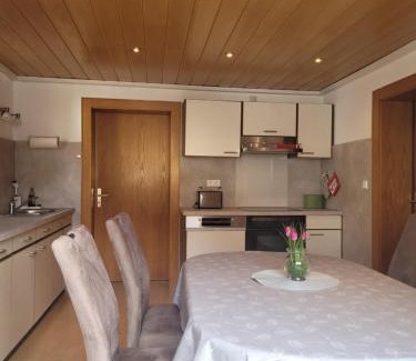 Blankenborn Apartment | Ferienwohnung Lang