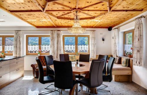 Mittenwald Apartment | Ferienwohnung Lapislazuli