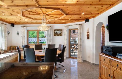 Mittenwald Apartment | Ferienwohnung Lapislazuli