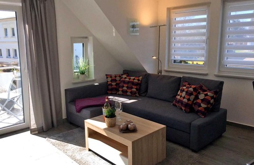Kroeslin Apartment | Ferienwohnung Le Papillon