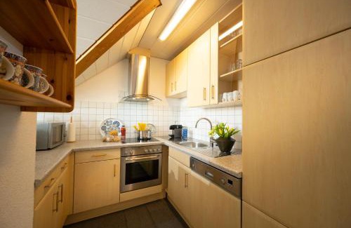Schienen Apartment | Ferienwohnung Lea