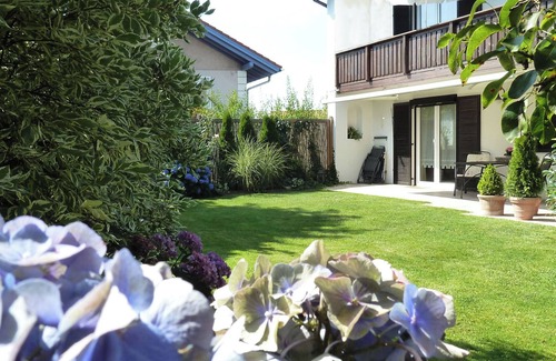 Bad Endorf Apartment | Ferienwohnung Lehmann 58 qm, Erdgeschoss, mit Terrasse und Separatem Schlafzimmer