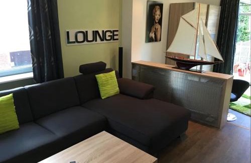 Emden Apartment | Ferienwohnung LOFT- direkt am Falderndelft - nähe Innenstadt