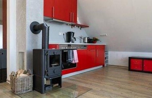 Heikendorf Apartment | Ferienwohnung Möwennest, Dusche, WC - Haus Über dem Strand