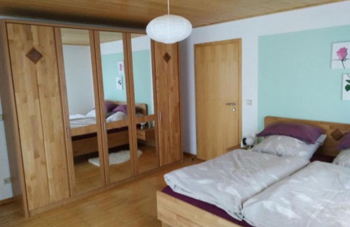 Obermusbach Apartment | Ferienwohnung Martina Dölker