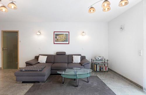 Loerrach Apartment | Ferienwohnung Milita