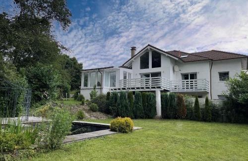 Niederdurenbach Apartment | Ferienwohnung mit Sauna und Pool