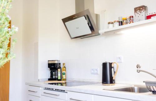 Neu-Eichenberg Apartment | Ferienwohnung mit Kamin am Waldrand