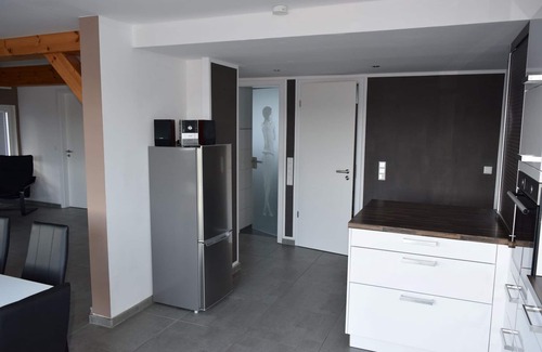 Zirndorf Apartment | Ferienwohnung mit Südbalkon