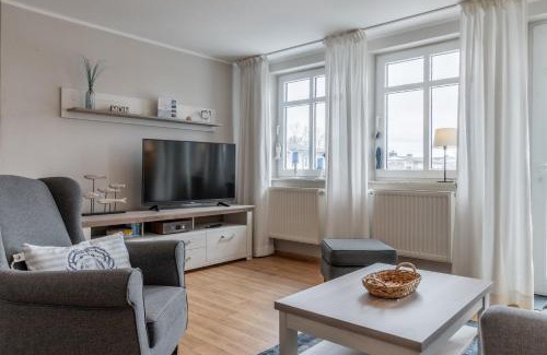 Gohren Apartment | Ferienwohnung mit Schwimmbadnutzung in Sellin - Haus Strandeck FeWo 14