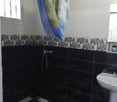 Cite Al Mohammadi Apartment | Ferienwohnung mit Stadt-und Meersicht