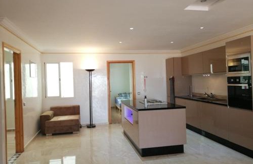 Cite Al Mohammadi Apartment | Ferienwohnung mit Stadt-und Meersicht