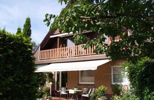 Moormerland Apartment | Ferienwohnung Mona, 65314