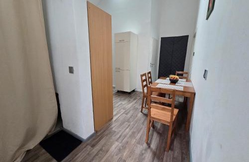 Niegripp Apartment | Ferienwohnung, Monteur, Remote Wohn