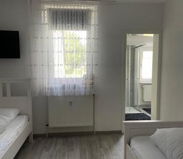 Waldau Apartment | Ferienwohnung Monteurwohnung Kassel zentral ll