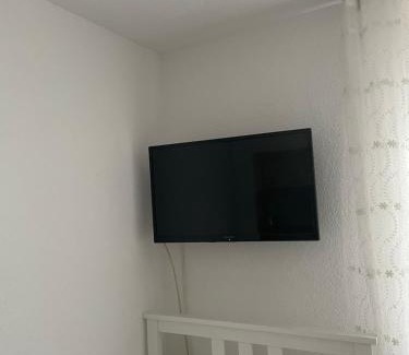 Waldau Apartment | Ferienwohnung Monteurwohnung Kassel zentral ll