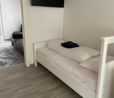 Waldau Apartment | Ferienwohnung Monteurwohnungen Kassel Zentral lll