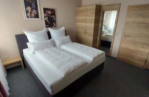 Pirmasens Apartment | Ferienwohnung Nikolena