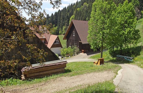 Eschbach Apartment | Ferienwohnung Nr. 1, 85qm, 2 Schlafräume, max. 4 Personen