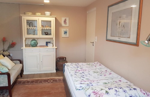 Staufenberg Apartment | Ferienwohnung OG, 85qm, 1 Schlafzimmer, max. 3 Personen