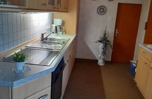Uplengen Apartment | Ferienwohnung Oma´s Haus 35669 - Ferienhaus Oma´s Haus