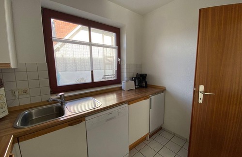 Gustow Apartment | Ferienwohnung "Peter Pan" mit Sonnenterrasse & Garten zwischen Strand, Wald & Wiese auf Rügen!