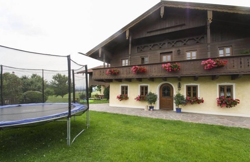 Kirchanschoring Apartment | Ferienwohnung Regina, 55 qm, 2 Schlafzimmer, 2 Duschen, 4 Betten und Kinderbetten, Nichtraucher