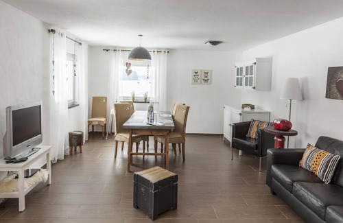 Aulendorf Apartment | Ferienwohnung Ranch-Hufeisen, 90qm, 2 Schlafzimmer, max. 2 Erwachsene und 2 Kinder