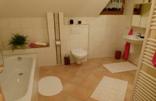 Wolpadingen Apartment | Ferienwohnung Rosi mit 65qm, 1 Schlafzimmer, für maximal 3 Personen